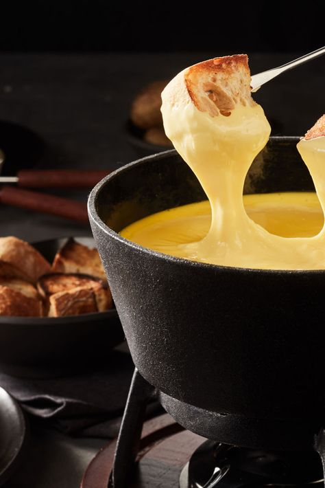 The History and Origins of Swiss Fondue Sous Vide Vegetables, Swiss Fondue, Pesto Cheese, Fondue Forks, Fondue Party, Great British Chefs, Cheese Straws, Fondue Set, Midweek Meals