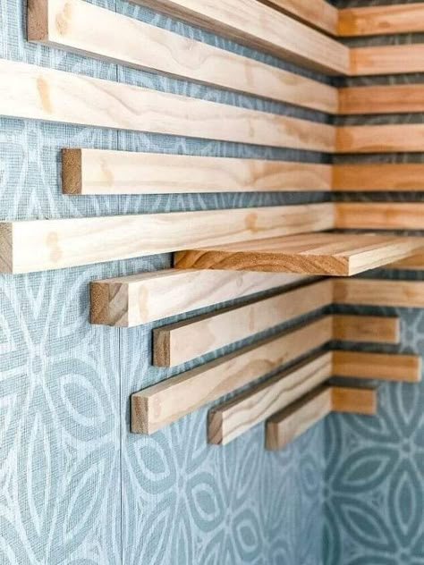 Slat Wall Diy, Diy Slat Wall, Wall Shoe Rack, Organize Shoes, Diy Shoe Rack, Wood Slat Wall, Diy Shoe, Dekor Diy, Wall Diy