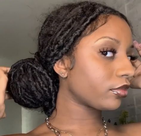 Messy Faux Locs, Messy Edges, Faux Loc, Locs Styles, Faux Locs Hairstyles, Natural Afro Hairstyles, Protective Hairstyles Braids, Pretty Braided Hairstyles, Boho Braids