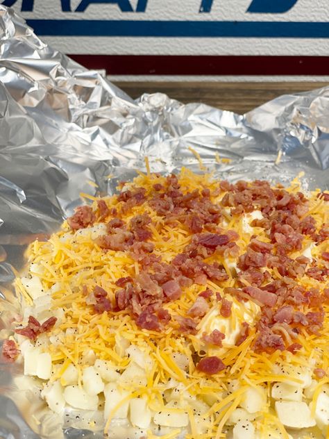 Cheesy Potatoes Foil Packet, Potatoe Foil Packs, Potato Foil Packs On Grill, Campfire Hobo Dinner Foil Packets, Tinfoil Potatoes On Grill, Hobo Potatoes On Grill, Campfire Potatoes Foil, Camping Potatoes Make Ahead, Foil Pack Potatoes On Grill