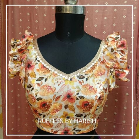 Pattern blouse Cotton Blouse Design, Pattern Blouse, Sewing Pattern Design, Cotton Blouse, Blouse Patterns, Saree Blouse Designs, Blouse Design, Cotton Blouses, Saree Blouse