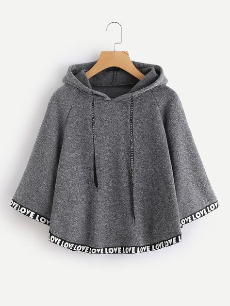 Stylish Hoodies, Fashion Corner, Modest Dresses Casual, Hooded Cape, Trendy Dress Outfits, Trendy Fashion Tops, Vsco Girl, Hem Sweater, Fashionista Clothes