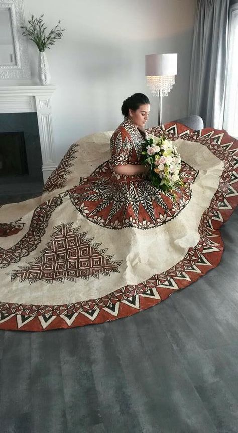 Real tapa wedding dress with Tongan artwork. Designed by Lua's Island Fashion. Tongan Clothing, Tongan Wedding, Tongan Culture, Island Wedding Dresses, Polynesian Wedding, Polynesian Dress, Island Wear, Polynesian Art, Island Dress