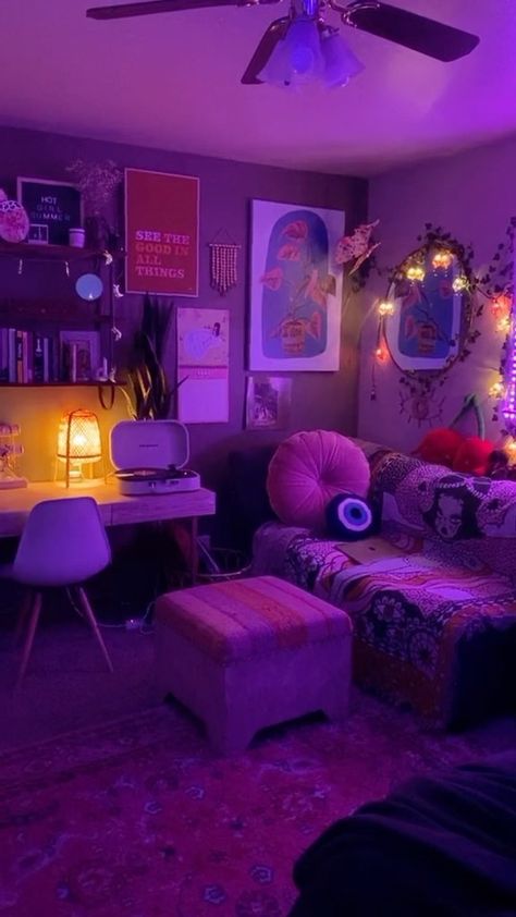 roomcorez on Instagram: Yay or nay?? Comment below💓 - 🧿 @notmaliaobama (on tiktok) - -⁠⠀ #aestheticvintage #tumblraesthetics#aesthetic #aestheticedit… Future Apartment, Bag Chair, Bags Aesthetic, Bedroom Chair, Bedroom Aesthetic, Bedroom Inspo, Aesthetic Vintage, Aesthetic Iphone Wallpaper, Bean Bag