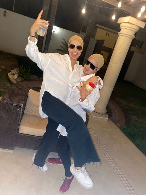 Halloween idea costume Pitbull Costumes Rapper, Silly Halloween Costumes For Women, Mr Worldwide Costume, Justin Bieber Halloween Costume, Pitbull Concert Outfit Ideas, Singer Halloween Costumes, Carnaval Duo, Bsf Costumes, Pitbull Costume