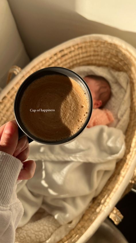 Post Partum Aesthetic, Baby Story Instagram, Baby Instagram Story Ideas, Mom Instagram Story, Morning Coffee Instagram Story, Pregnancy Instagram Story, Good Morning Mom, Newborn Aesthetic, Baby Captions