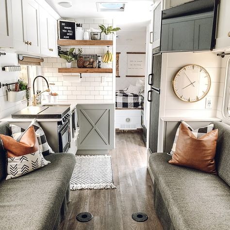 You’ll wanna go glamping in this Modern Farmhouse Toy Hauler! Featuring @FoxandTimber on MountainModernLife.com #rvrenovation #toyhauler #campermakeover #modernfarmhouse #modernfarmhousetyle #camperremodel #designvibes #happycamper #rvinteriordesign #tinyhometour #glamping Reka Bentuk Rumah Kecil, Farmhouse Toys, Rv Interior Design, Camper Redo, Rv Interior Remodel, Tiny House Camper, Camper Trailer Remodel, Vintage Camper Remodel, Trailer Decor