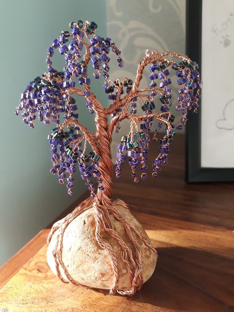 Copper Wire Crafts, Copper Crafts, Copper Wire Art, Candle Crafts Diy, Beaded Flowers Patterns, Wire Art Sculpture, Wire Tree Sculpture, Wire Trees, Crystal Tree