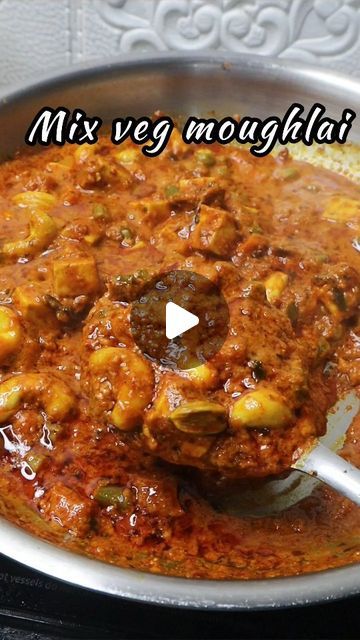 Renu sevani-chef/recipe creator on Instagram: "#ad Restaurant style mix veg moughlai, I have made it using pretlite gold cooking medium, which is 100%vegan cholestrolfree,contains mufa and pufa, and has transfat less than 2% so it keep you away from obesity and heart diseases, you can buy it from amazon and flipcart #collaboration #indianstreetfood #dhabarecipes #paneerkisabzi #paneertikka #paneerrecipes😋 #paneerbuttermasala #paneeelove" Paneer Curry Recipes, Mix Veg, Restaurant Style Recipes, Veg Curry, Heart Diseases, Paneer Recipe, Paneer Tikka, Paneer Recipes, Healthy Homemade Recipes