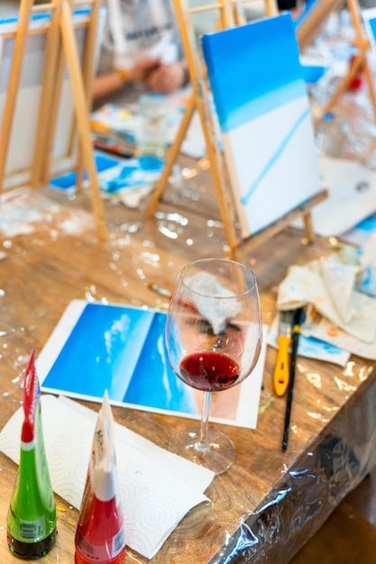 Photo art and wine sip and paint event | Premium Photo #Freepik #photo #fun #interior #wine #painting Sip And Paint Event, Fun Interior, Sip And Paint, Wine Painting, Sip N Paint, Photo Fun, Paint And Sip, Motivational Art, About Art