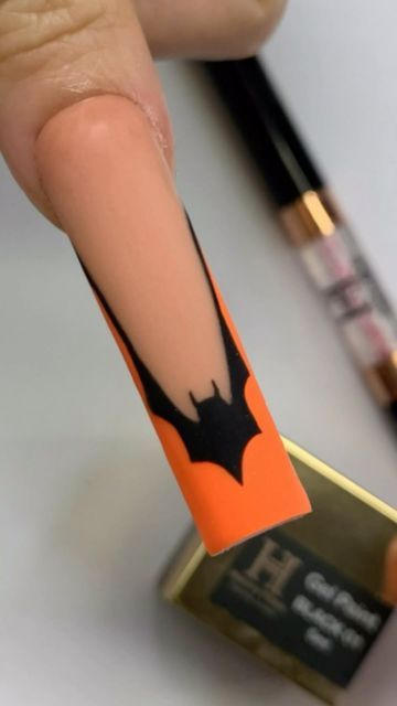 Bat French Tip Nails Square, Bat Nails Designs, Bat French Tip Nails, Bat French Tip, Bat Nails Art, Nail Cover, Halloween Nail Art Tutorial, Fun Halloween Nails, Bat Nails