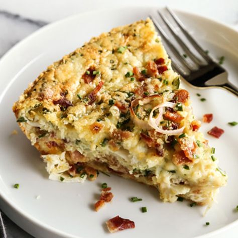 Herby Crustless Quiche with Crab and Bacon Crab Quiche, Quiche Recipes Crustless, Ham Quiche, Peach Bread, Breakfast Quiche Recipes, Bacon Quiche, Breakfast Quiche, Quiche Recipe, Roasted Pecans