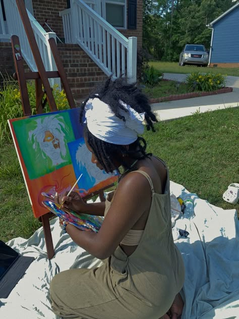 spiritual Black Artists Aesthetic, Black Painter Aesthetic, Black Artist Aesthetic, Black Women Painting Aesthetic, Artsy Girl Aesthetic, Artsy Black Girls Aesthetic, Earthy Black Girls Aesthetic Summer, Black Earth Girl Aesthetics, Artsy Aesthetic