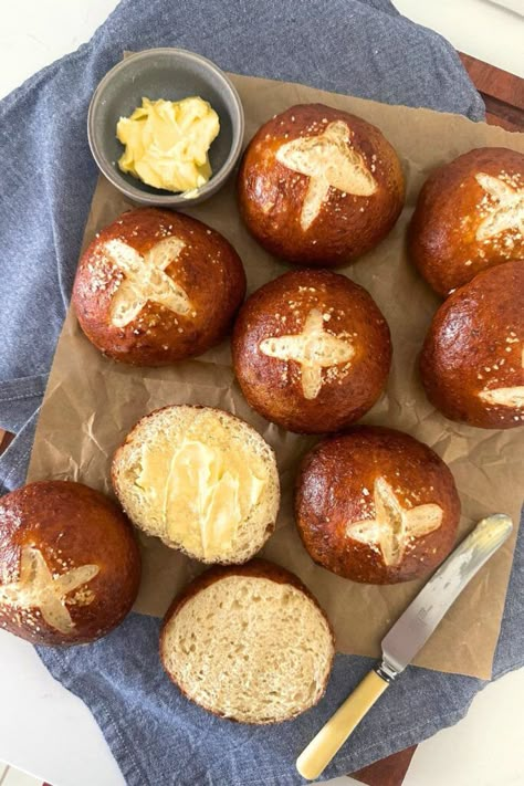 Easy Sourdough Pretzel Buns Recipe [soft + delicious] Sourdough Pretzel Rolls, Sourdough Discard Pretzel Buns, Sourdough Pretzel Bread, Sourdough Buns Quick, Sourdough Cheese Buns, Sourdough Pretzel Buns, Sourdough Bread Variations, Sourdough Soft Pretzels, Pretzel Sourdough