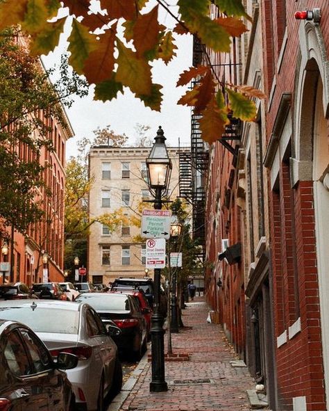 Charles Street Boston, Boston November, Boston Massachusetts Travel, Beacon Hill Boston, Winter Skating, Massachusetts Travel, Antique Lanterns, Row Houses, Boston Common