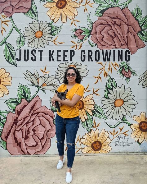 Check out my blog post for 5 new murals in Houston in 2020. The heights Houston Murals. Things to do in Houston. Top instagrammable spots in Houston. Photo Op Mural Ideas, Quote Mural, Houston Murals, Houston Travel, Houston Heights, Selfie Wall, The Bucket List, School Murals, Wall Murals Painted