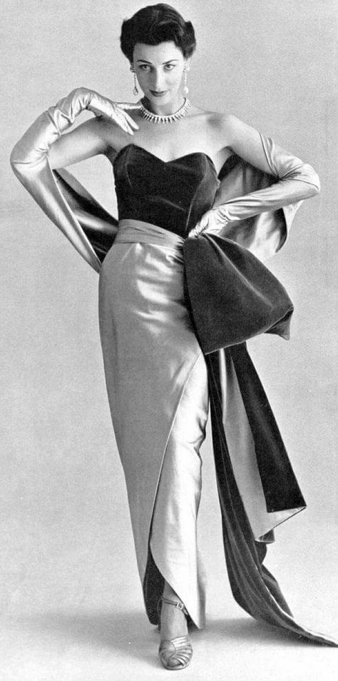 Pale blue satin with deeper blue velvet bodice, large bow at side, by Jean Dessès. Photo by Philippe Pottier, 1950 Fashion 1950, 50's Fashion, Historical Dress, Historic Fashion, Jean Patou, Fifties Fashion, Vintage Woman, Fashion 1950s, Vintage Fashion Photography