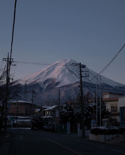 Mount Fuji 富士山 y Fujikawaguchiko 💗 #japan #japantravel #mountfuji #mtfuji #kawaguchiko #backpacking #backpackingasia #asiatravel #japanlife #japanphoto #japanphotography #japanphotos #mtfujijapan Mount Fuji At Night, Mt Fuji Photography, Mt Fuji Japan Photography, Tokyo Mount Fuji, Japan Mount Fuji, Mount Fuji Japan, Hogwarts Dr, Monte Fuji, Mont Fuji