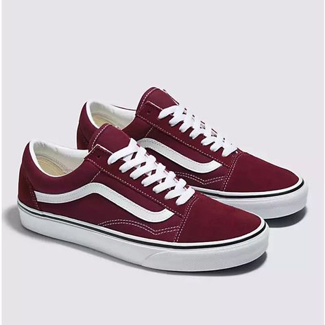 Brand New, Never Worn Old Skool Vans In The Classic Beautiful Maroon Color. Suede And Canvas Leopard Slip On Sneakers, Burgundy Vans, Vans Authentic Shoes, Maroon Vans, Maroon Shoes, Low Top Vans, Vans Skate Shoes, Suede Shoes Women, Old Skool Vans