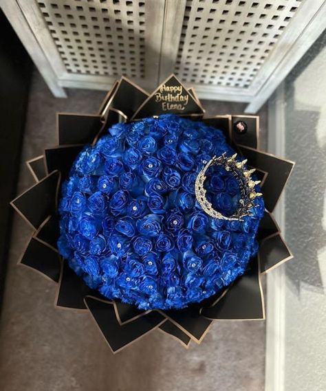 Royal Blue Roses Bouquet, Blue Glitter Roses Bouquet, Dark Blue Roses Bouquet, Blue Roses Bouquet Aesthetic, Blue Glitter Roses, Dark Blue Flower Bouquet, Blue Roses Bouquet Gift, Purple Flowers Bouquet, Blue Roses Bouquet