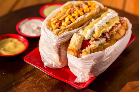 Cachorro-quente completo: veja incrementos que você só encontra no Brasil | De raspar o tacho | Receitas Snack Bags, Hot Dogs, Kitchen Dining, Snacks