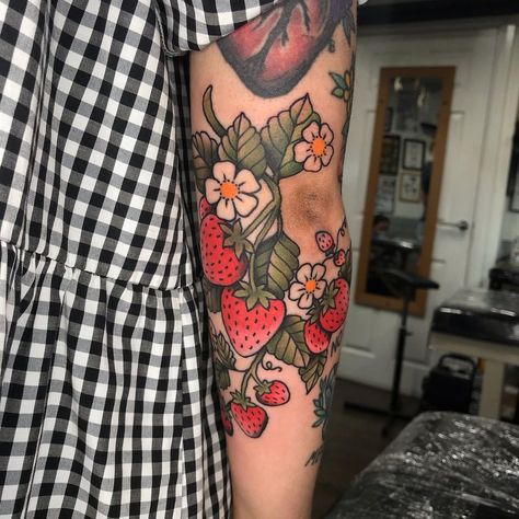 Strawberry On Vine Tattoo, Strawberry Vine Tattoos, Strawberry Tattoo Sleeve, Strawberry Elbow Tattoo, Strawberry Sleeve Tattoo, Traditional Garden Tattoo, 60s Inspired Tattoos, Strawberry Shoulder Tattoo, Vintage Strawberry Tattoo