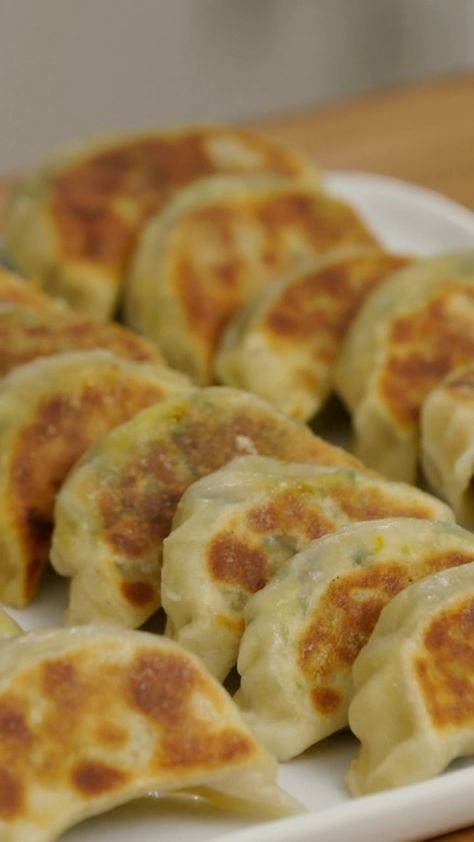 foodnetworkkitchen on Instagram: Tempted to eat an ENTIRE plate of these Vegetarian Pot Stickers, @mingtsai 🤩🥟 Get his recipe on the #FoodNetworkKitchen app and explore… Chicken Gyoza, Pot Stickers, Cooking 101, Japanese Cooking, Ground Chicken, Recipe Images, Asian Food, Dipping Sauce, Dumplings