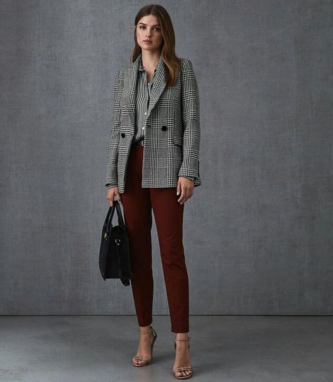 Maroon Trousers Outfit, Maroon Trousers Outfits Women, Houndstooth Trousers For Workwear, Fall Houndstooth Trousers, Burgundy Trousers Outfit, Double-breasted Houndstooth Outerwear For Office, Burgundy Single-breasted Office Blazer, Red Color Outfits, Maroon Pants Outfit