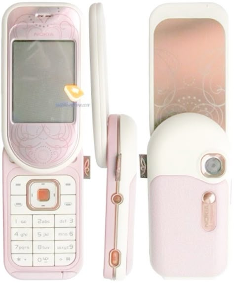 Coquette Flip Phone, Flip Phone Design, Cute Flip Phones, 2000s Phone, Y2k Phone, Old Tech, Retro Gadgets, Retro Phone, Pink Phone