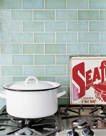 Aesthetic Oiseau: Glass Subway Tile Source Green Granite Countertops, Farmhouse Kitchen Backsplash Ideas, Glass Tile Backsplash Kitchen, Red Backsplash, Glass Backsplash Kitchen, Green Subway Tile, Trendy Kitchen Tile, Kitchen Splashback Tiles, Trendy Kitchen Backsplash