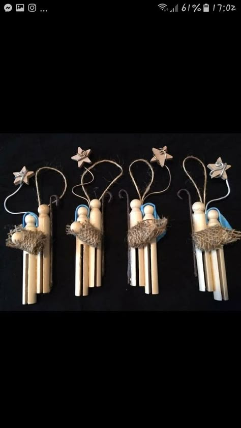 Wooden Clothes Peg Craft Ideas, Holy Family Clothespin Ornament, Clothes Pin Diy Crafts, Clothespin Nativity Craft, Clothes Peg Christmas Crafts, Clothes Pin Nativity Ornament, Clothes Pin Nativity, Peg Stars, Clothes Pin Crafts Christmas