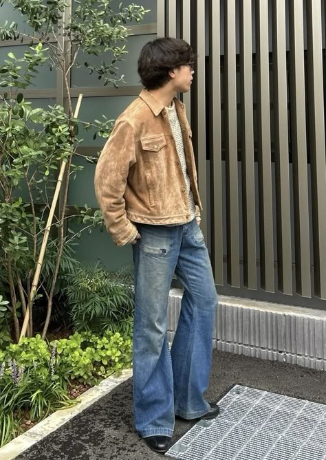 Baggie Jeans Outfit, Baggy Jeans Outfits, Japanese Street Fashion Men, Suede Jacket Outfit, Mens Western Style, Baggy Jeans Outfit, Trucker Shirts, Jeans Outfit Men, Guy Fits