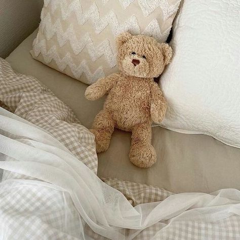 Beige Icons:), Brown Teddy Bear, Cream Aesthetic, A Teddy Bear, Korean Aesthetic, Bear Wallpaper, Beige Aesthetic, Aesthetic Colors, Brown Aesthetic