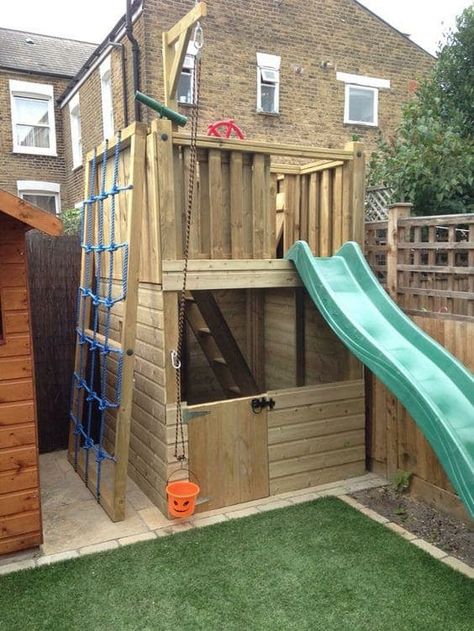 Garden Ladder Ideas, Kids Garden Play Area, Play Area Garden, Wooden Tree House, Kids Garden Play, Kids Climbing Frame, Ladder Ideas, Backyard Fort, Garden Ladder