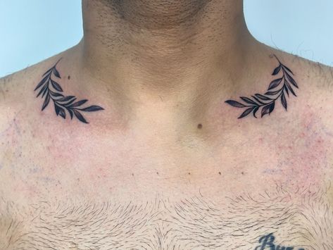 🌿 Elegant Leaf Neck Tattoo 🌿 Transform your body into a canvas of nature! Our intricately designed leaf tattoo around the neck is a symbol of growth, renewal, and connection to nature. Perfect for those who love minimalist yet meaningful art! 📍 Black Pearl Ink Tattoo Studio Goregaon West, near Bangur Nagar Metro Station, Mumbai ✨ Book your appointment today and let us bring your tattoo ideas to life! 📞 Call/WhatsApp: 9820771496 💌 DM us now! #BlackPearlInk #NeckTattoo #LeafTattoo #MinimalT... Leaf Neck Tattoo, Leaf Tattoo, Meaningful Art, Book Your Appointment, Metro Station, Neck Tattoo, Call Whatsapp, Art Black, Black Pearl