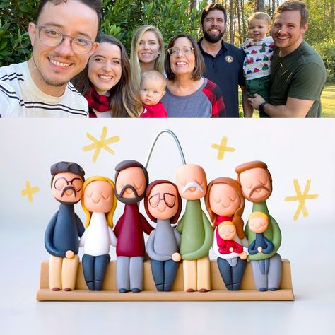 Little extended family! I'm taking Father's Day portrait orders until May 26, 2021! You can order custom clay portraits as the perfect gift this year. Each miniature portrait is handmade with Sculpey polymer clay by Laura, clay artist and owner of Little Clay Land! - Order your own at littleclayland.com/shop Clay Family Sculpture, Polymer Clay Human Figures, Clay Family Portraits, Polymer Clay Portrait, Polymer Clay Person, Polymer Clay Family Ornaments, Mini Clay People, Polymer Clay Gifts Diy, Clay People Easy