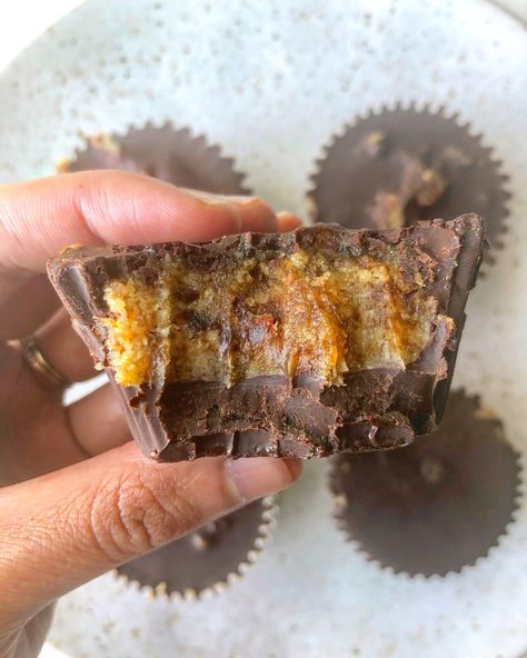 Jumbo Chocolate Cups with Salted Chunky Date Filling - Ash Eats Ash Eats Carnivore, Ash Eats, Date Filling, Animal Based Diet, Gaps Recipes, Lemon Blueberry Muffins, Animal Based, Eat Cookies, Diet Desserts