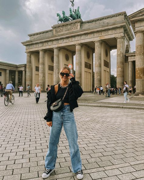 3 Days in Berlin — Signe Mengote Berlin Photography, Fashion Evolution, Berlin Photos, Berlin Street, Berlin Travel, Brandenburg Gate, Berlin City, Europe Photos, Berlin Fashion