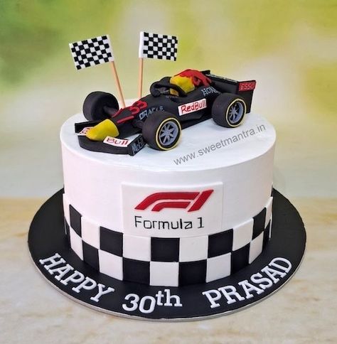 Go Karting Birthday Cake, F1 Cakes Formula 1, Go Kart Cake Ideas, Formula 1 Cake Ideas, Racing Cakes For Boys, Racing Car Cake For Boys, Pastel Formula 1, F1 Party Ideas, Formula 1 Birthday Cake