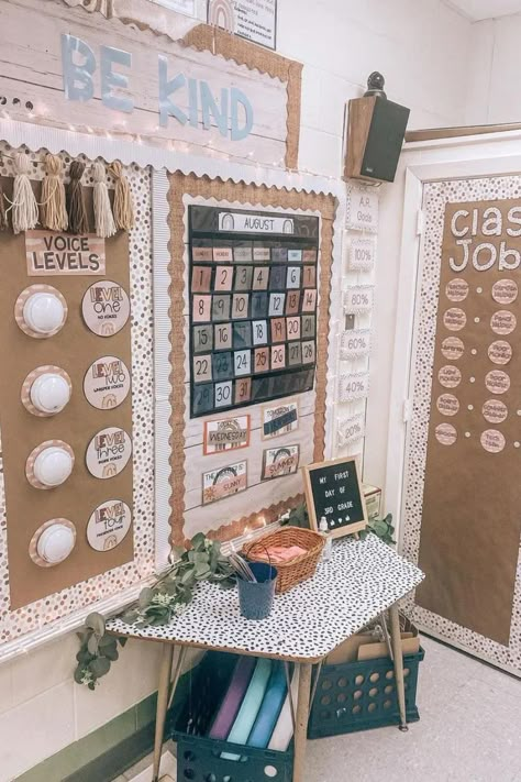 1st Grade Classroom Decorations, Student Work Wall Classroom, Scholastic Pre K On My Way, Birthday Board Classroom Neutral, Boho Classroom Kindergarten, Tan Bulletin Board Ideas, Teacher Bulletin Board Ideas Elementary, Neutral Teacher Classroom, Classroom Entrance Ideas