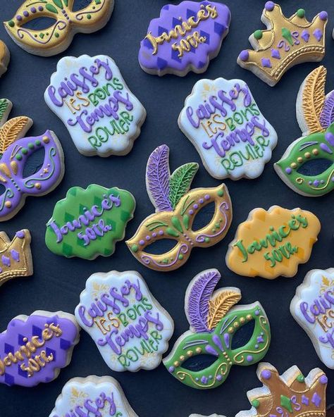 Madi Gras Party Ideas Food, Mardi Gras Party Food For A Crowd, Mardi Gras Birthday Party Ideas, Mardis Gras Party, Mardi Gras Photo Backdrop, Mardi Gras Cookies Decorated, Mardi Gras Wedding Cake, Mardi Gras Food Ideas, Madi Gras Party