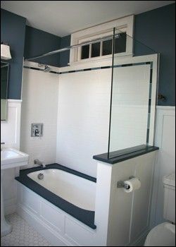 Glass half-wall on tub Tub With Glass Door, Bathtub Shower Remodel, Inexpensive Bathroom Remodel, Half Bathroom Remodel, Shower Tub Combination, Small Bathtub, Bathroom Tub Shower, Half Walls, Bathroom Tub