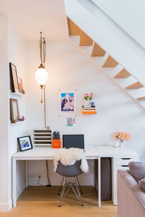 Stairs Office, Stair Nook, Corner Writing Desk, Open Trap, Under The Stairs, Office Nook, Stair Decor, Small Home Office, White Desks