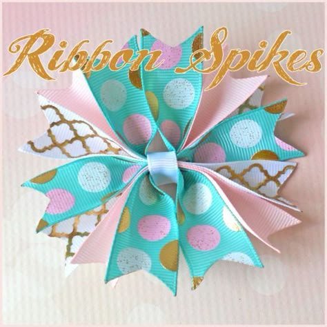 Decorate A Gift Box Ideas, Football Hair Bows Diy, Grosgrain Ribbon Flowers Diy, Loop Bows How To Make, Dog Hair Bows Diy How To Make, How To Make Ribbon Hair Bows, Headband Bows Diy, Diy Hairbow Tutorial, Small Bows Diy Ribbons