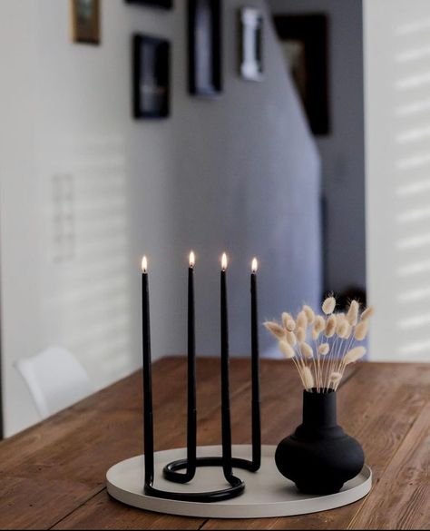 Dark Candle, Dark Nights, Unique Candle Holders, Pottery Pots, Modern Candle Holders, Creative Candles, Air Dry Clay Projects, Modern Candles, Keramik Design