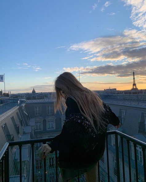 Blackpink Rosé Instagram, Rosé Girlfriend Material, Rosé Ig, Rosé Instagram Update, Devon Aoki, Bp Rosé, Rosé Instagram, Park Rosé, Doutzen Kroes