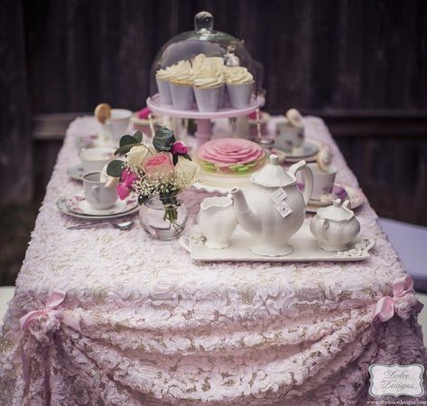 Romantic Tea Party via Kara's Party Ideas | The place for all things Party! KarasPartyIdeas.com (21) Tea Cup Cookies, Tea Party Ideas, Romantic Tea, Tea Party Bridal, Wafer Paper Cake, Sugar Rose, China Set, Tea Party Bridal Shower, Floral Paper