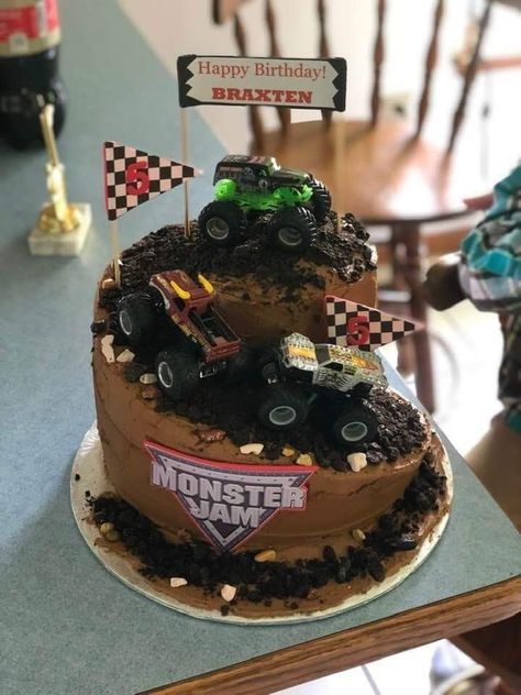 4 Yo Birthday Cake, Monster Jam Birthday Cake Boys, Monster Jam Birthday Party Ideas Cake, Monster Truck Cupcake Cake, Monster Jam Cakes For Boys, Diy Monster Truck Cake, Monster Truck Cakes For Boys, Monster Jam Party Decorations, Monster Truck Cake Ideas