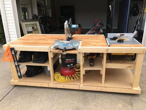 I built a mobile workbench - Album on Imgur                              … Diy Bank, Workbench Designs, Mobile Workbench, Workbench Plans Diy, Tool Bench, Woodworking Bench Plans, Diy Workbench, Carpentry Projects, Garage Work Bench