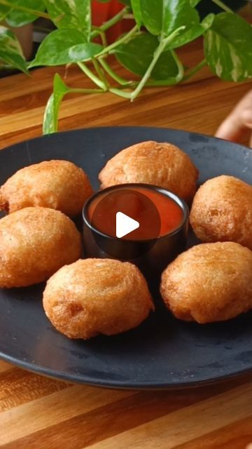 Sumi'sCookingCorner_YT on Instagram: "Bread Pocket Bites Recipe 😋🤤😍 Anyone Can Make This ❤ #reels #food #recipe #cooking #homemade" Cooking Homemade, Food Recipe, Bread, Canning, On Instagram, Instagram